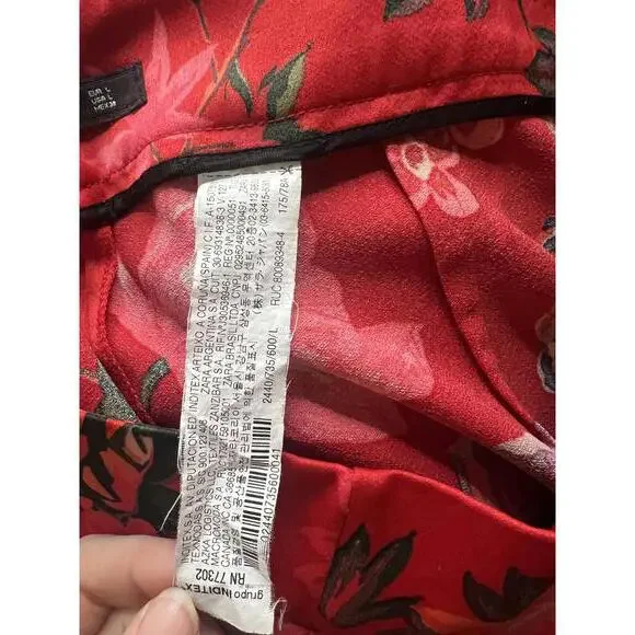 Vibrant Red Floral Midi Skirt with Button Detail - Picture 4 of 5